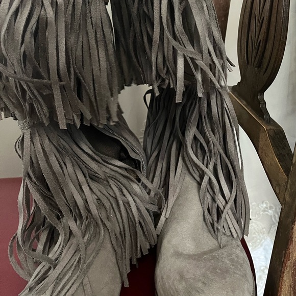 Tall Gray Ruffle Boots - Picture 4 of 4